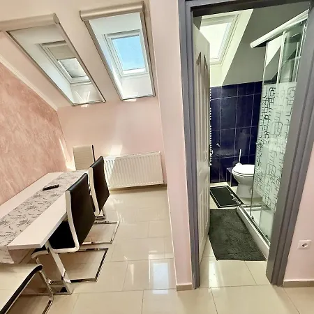 Lelle Udvar 3 Private Jacuzzi Ac Free Parking 아파트
