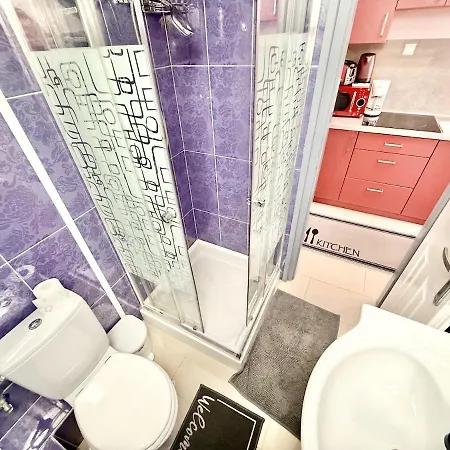 Lelle Udvar 3 Private Jacuzzi Ac Free Parking 아파트