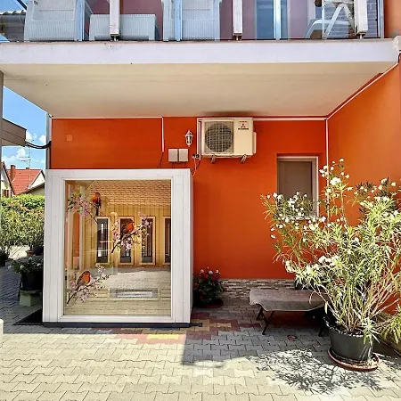 Lelle Udvar 3 Private Jacuzzi Ac Free Parking 아파트