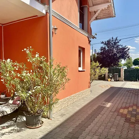 Lelle Udvar 3 Private Jacuzzi Ac Free Parking 발라톤엘
