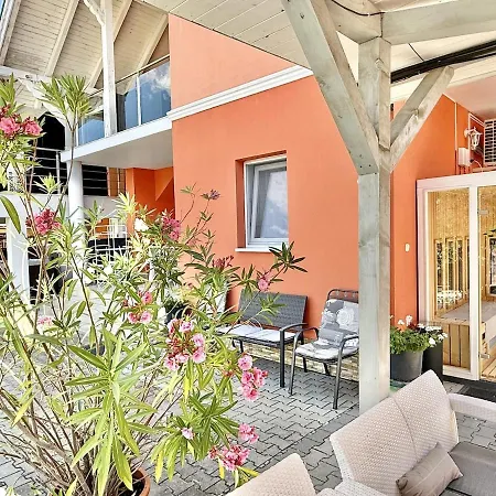 Lelle Udvar 3 Private Jacuzzi Ac Free Parking 아파트