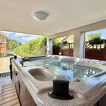 Lelle Udvar 3 Private Jacuzzi Ac Free Parking 발라톤엘