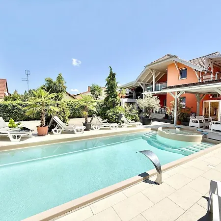 Lelle Udvar 3 Private Jacuzzi Ac Free Parking