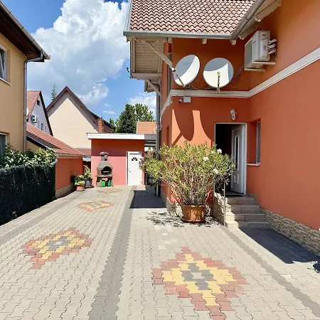 Lelle Udvar 3 Private Jacuzzi Ac Free Parking